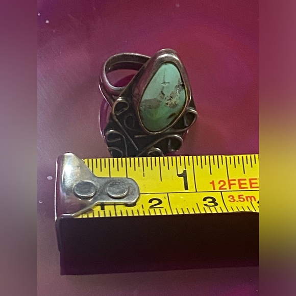 Vintage Native Sterling Silver Large Turquoise Stamped H Ring #7803 - Picture 6 of 7